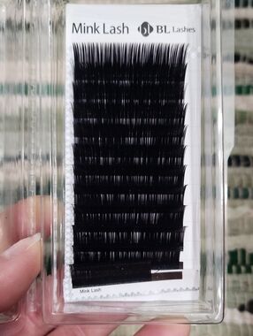 Mink Lash Extensions - Black